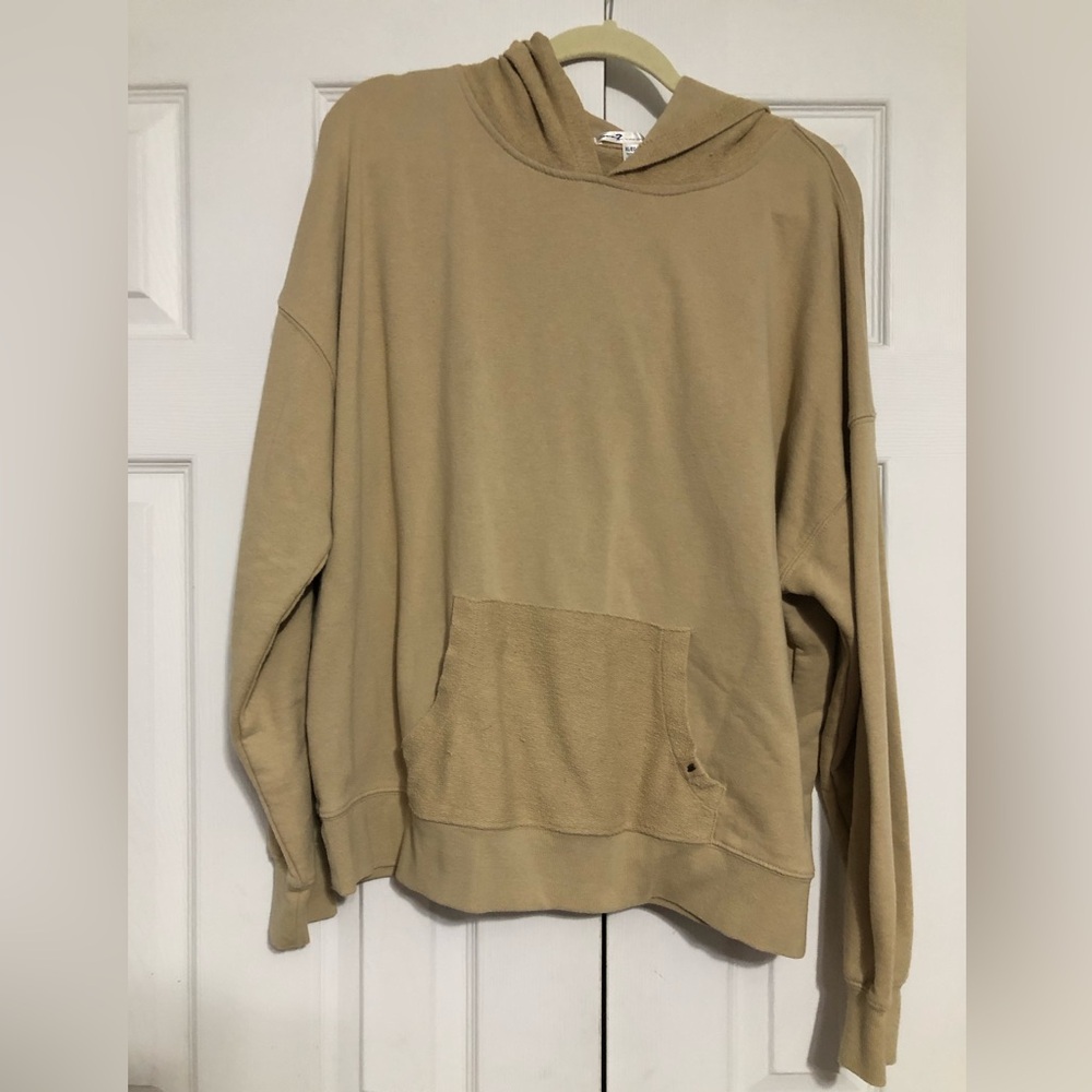 Seven 7 tan color hoodie sweatshirt textured pocket and hood, women’s size XL‎